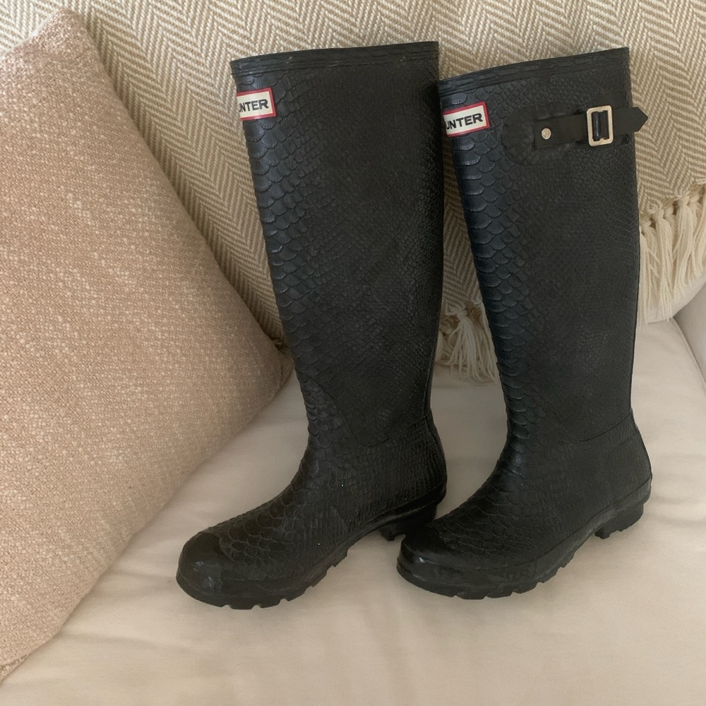 Hunter Black Textured Rain Boots with Buckle